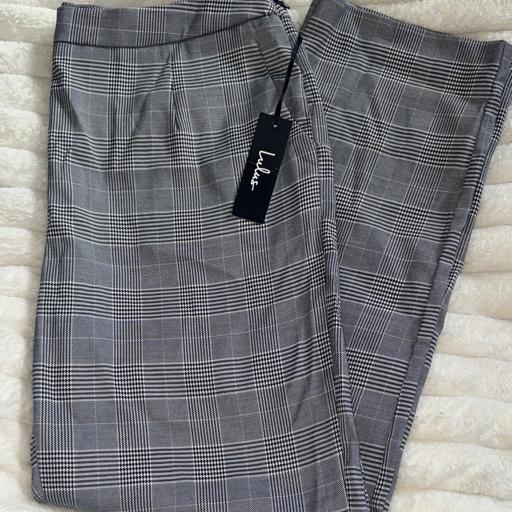 Lulu's Black and White Plaid Straight Leg Pants